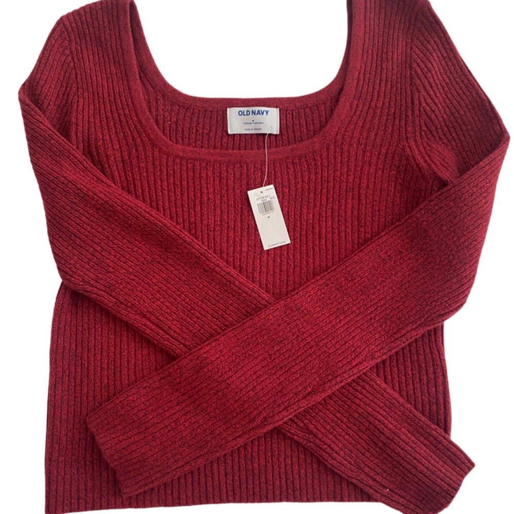 Brand new Old Navy Long sleeve square neck shirt. Size Medium, Burgundy color.